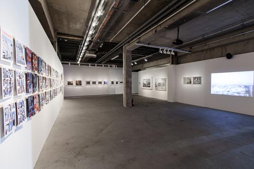 Appareiller - L'Étranger, une lumière noire et verte - Palais de Tokyo